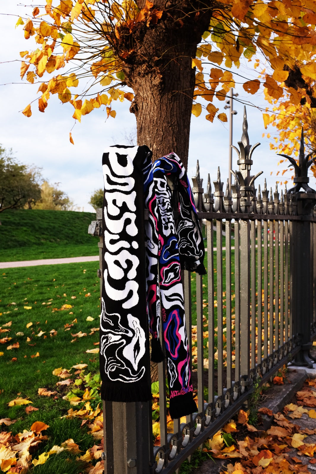 VULVASTIC PUSSY SCARF