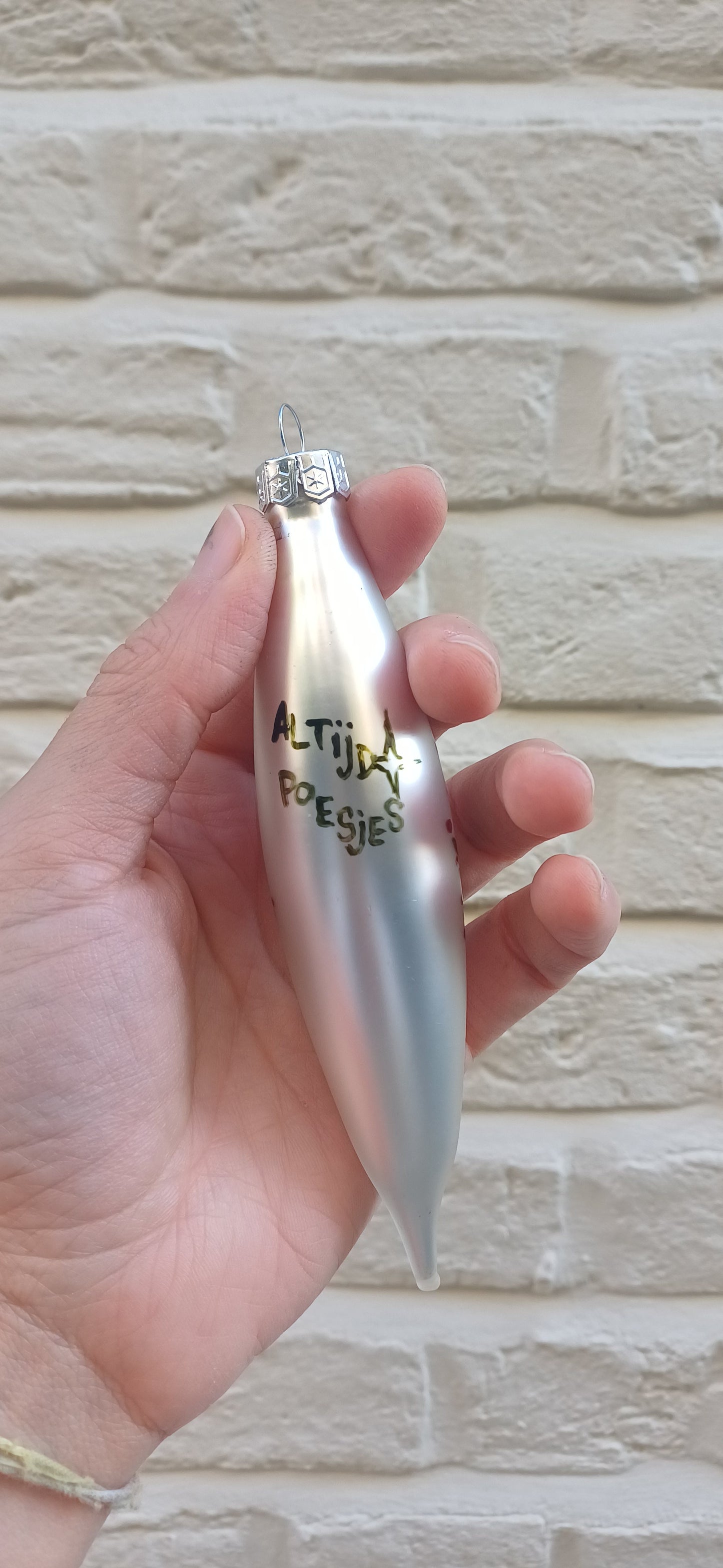 Pussymas tree long bauble